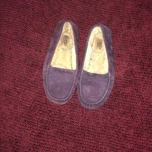 Preloved ugg loafer slippers